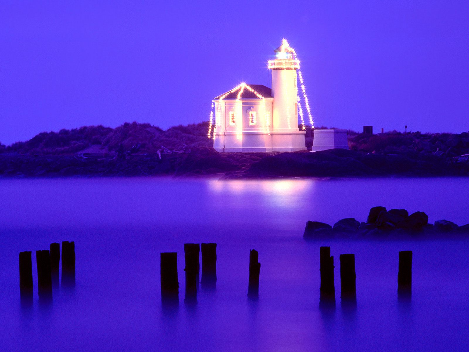 Tapety na pulpit - Coquille River Light, Bandon, Oregon.jpg